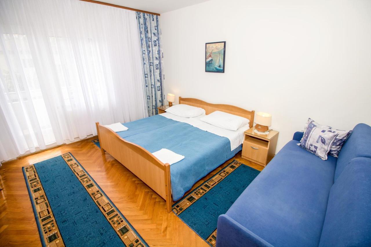 Rooms & Apartment Albina Baška Eksteriør bilde
